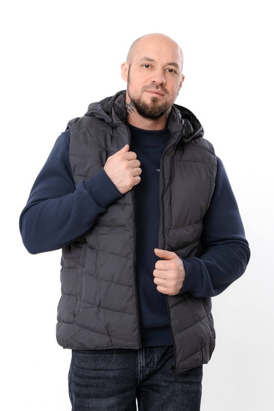 Жилетка чоловіча